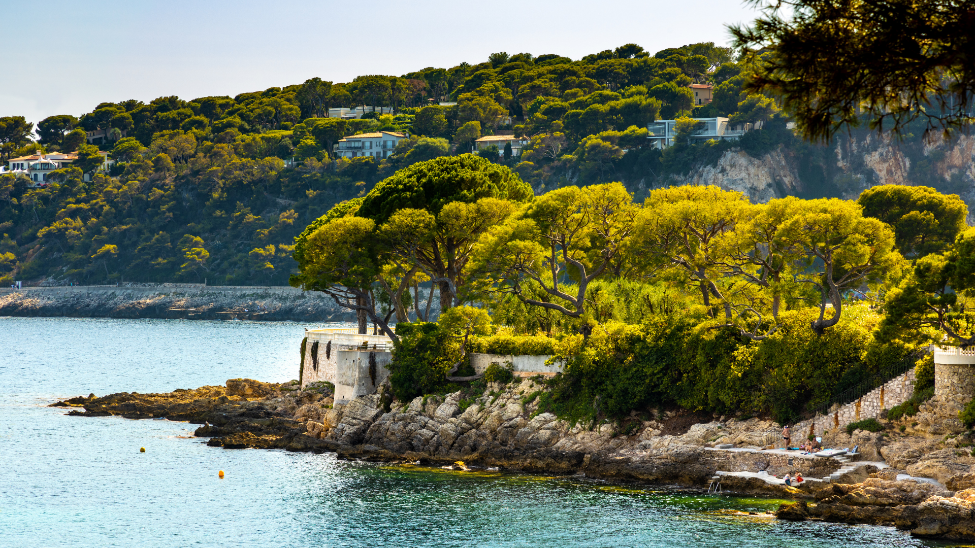 photo d'un vue sur Saint-Jean-Cap-Ferrat pour illustrer notre service de conciergerie